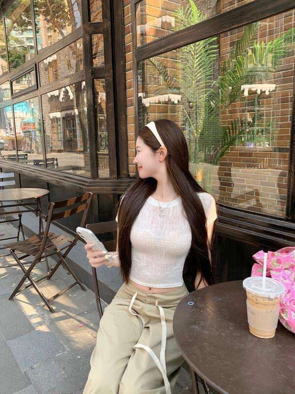 เสื้อยืดครอปสั้น คอกลม  ผ้าถัก  เสื้อยืดผู้หญิงสไตล์เกาหลี - รูปที่ 4