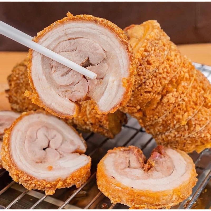 หมูกรอบชาชูตรา CP แท้ น้ำหนัก 400 กรัม